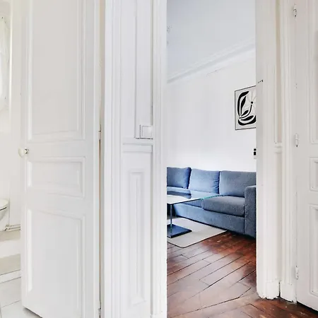 Cozy 2br 4p - 17th Appartement